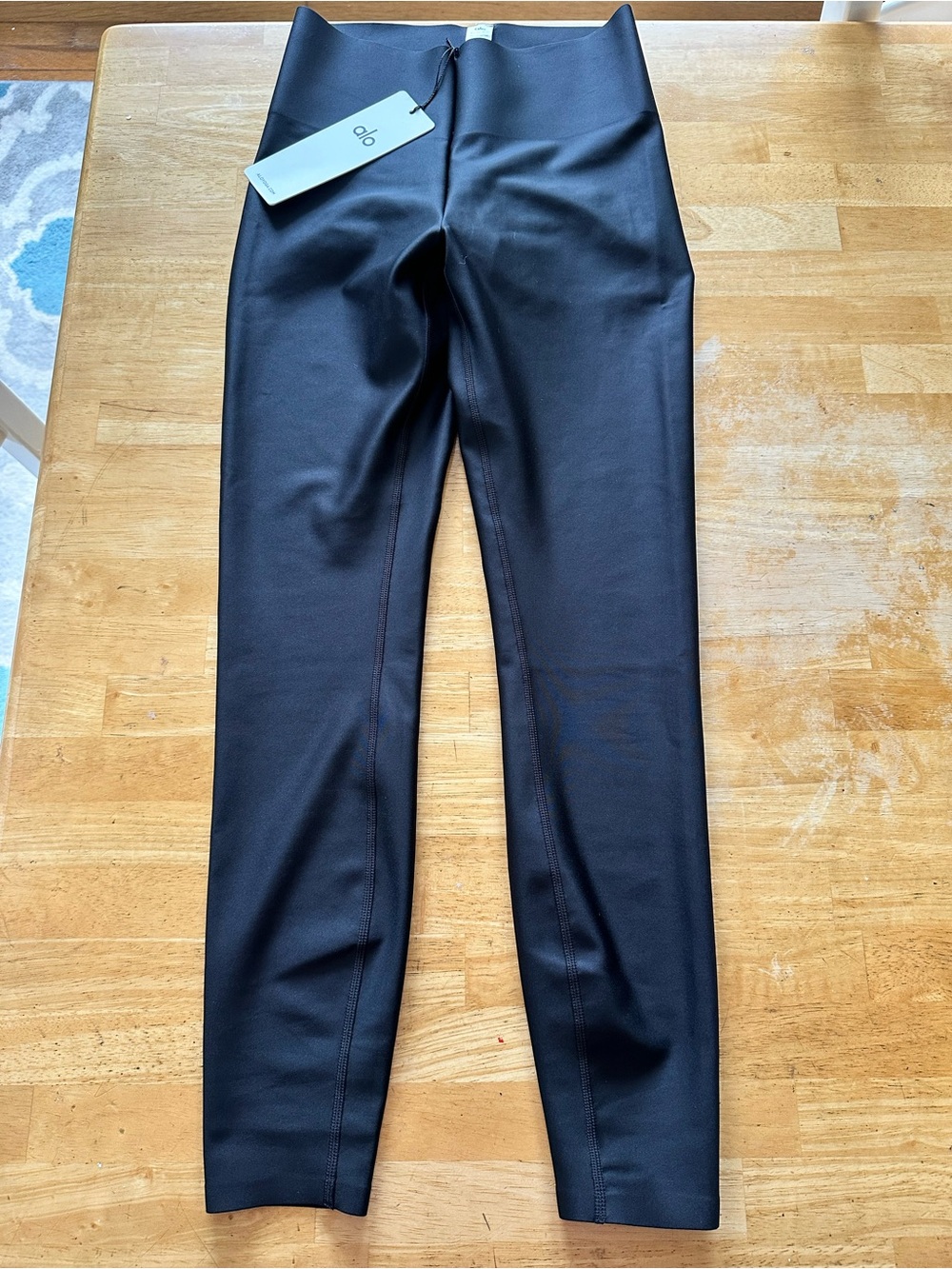 NWT Alo Yoga Airlift leggings XS